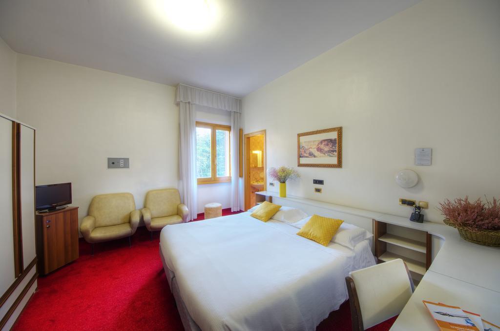 Grand Hotel Milano Chianciano Terme Esterno foto