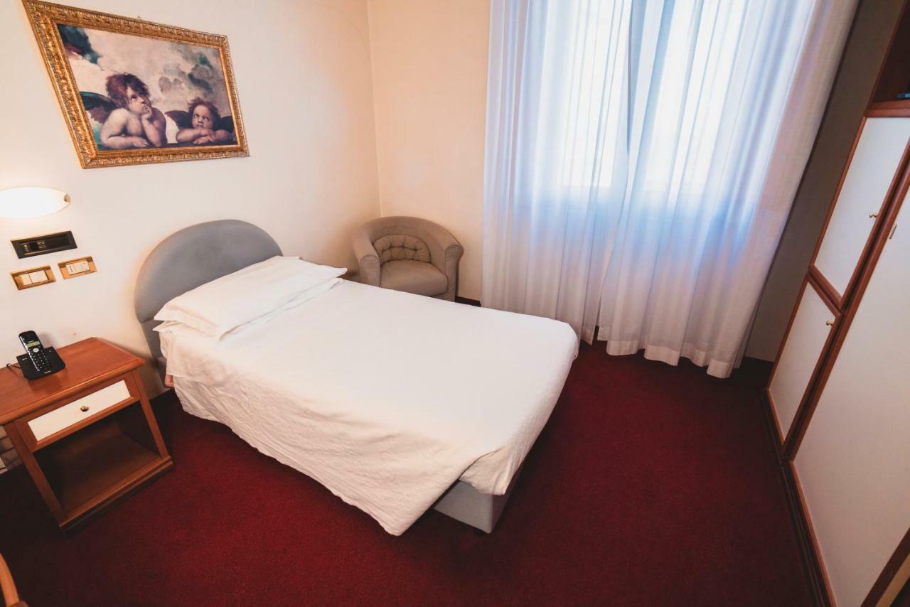 Grand Hotel Milano Chianciano Terme Esterno foto