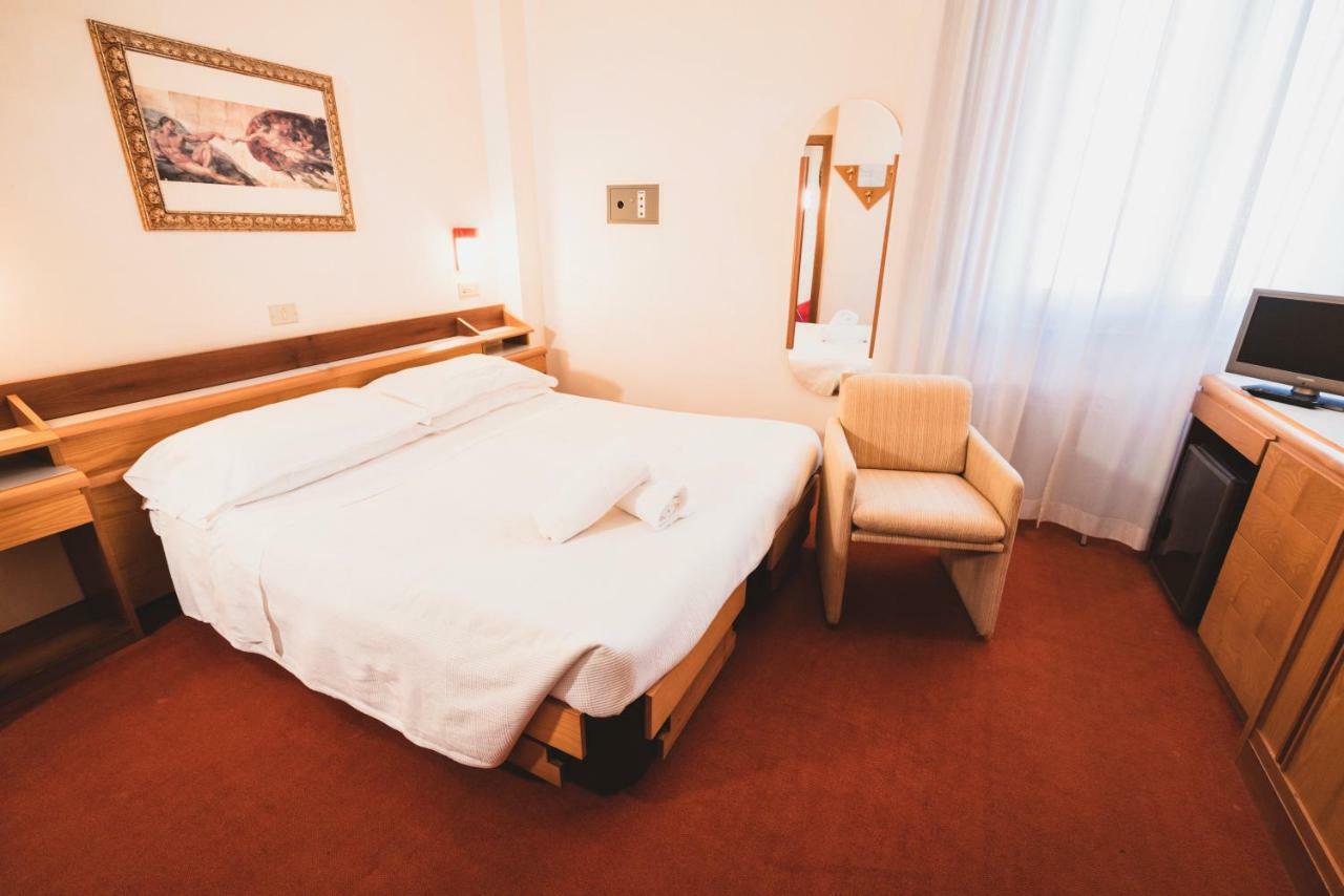 Grand Hotel Milano Chianciano Terme Esterno foto