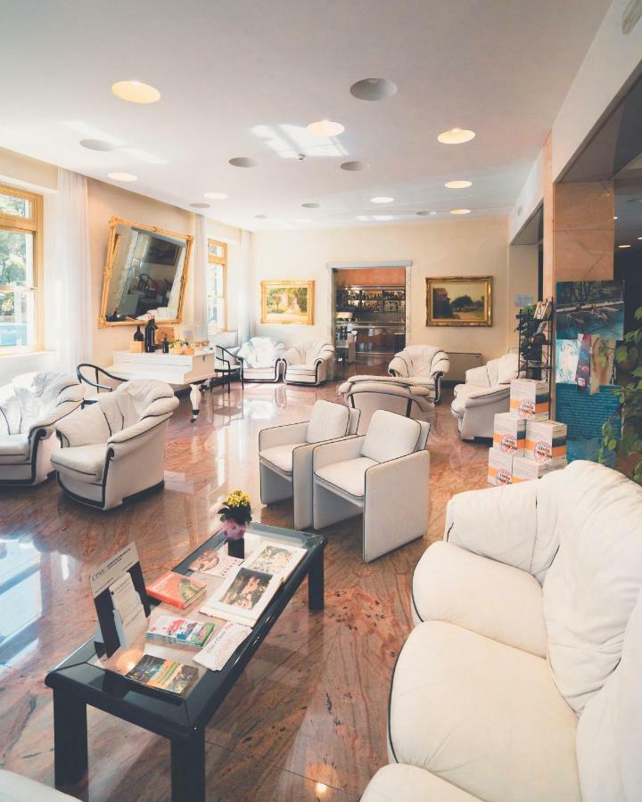 Grand Hotel Milano Chianciano Terme Esterno foto